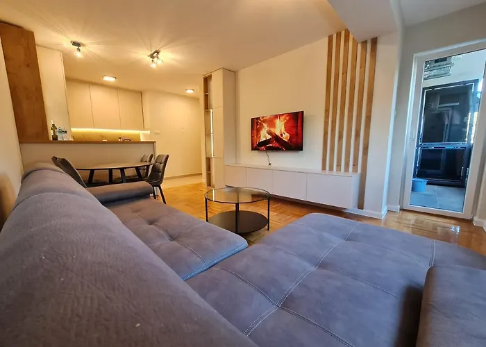 شقة Agera بانيا لوكا